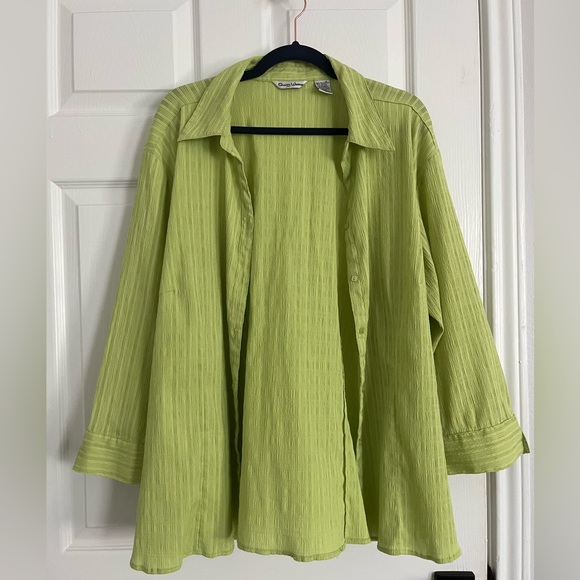 Quizz Woman light green button up shirt - Picture 2 of 4